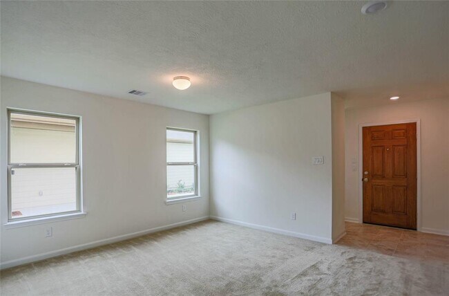 Building Photo - 2527 Boxwood Park