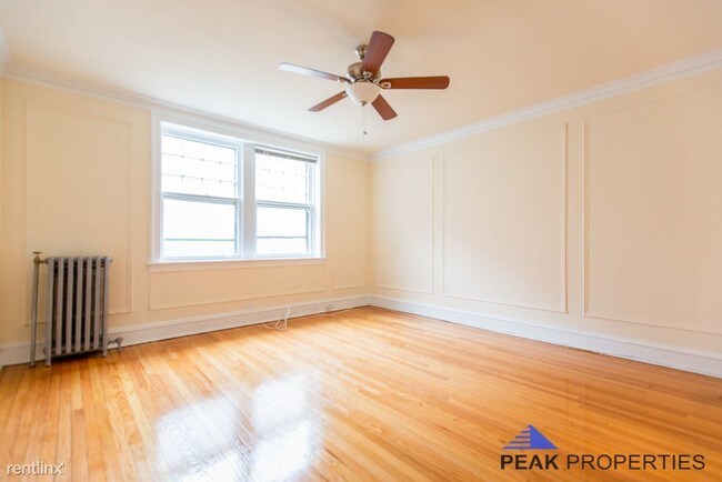 Building Photo - 1 br, 1 bath Apartment - 1400 Central St 203