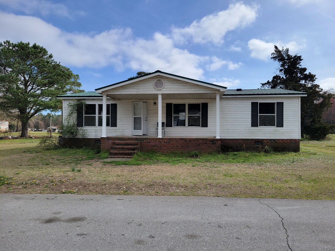 Primary Photo - 108 Covey Dr