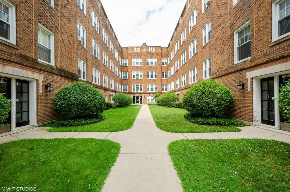 Foto principal - 2 bedroom in Chicago IL 60626