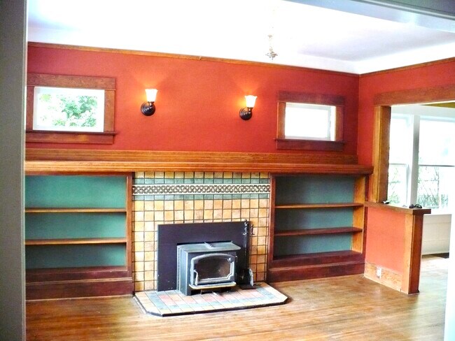 Building Photo - 1850 SE 45th Ave