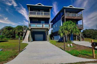 Building Photo - 14146 Miramar Dr