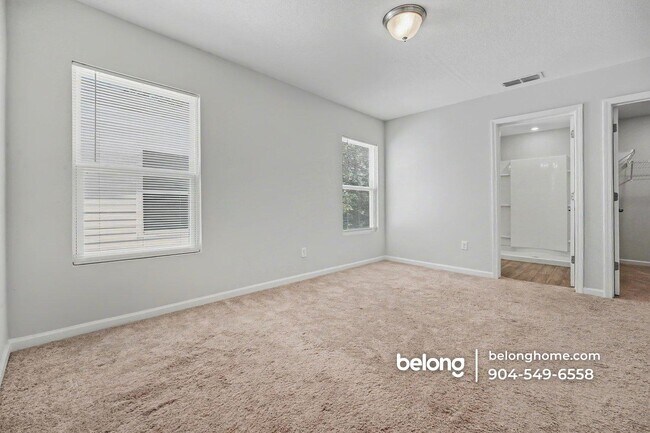 Foto del edificio - 8121 Cheryl Ann Ln