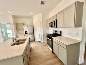 Building Photo - 27736 Woodglen Mews Wy