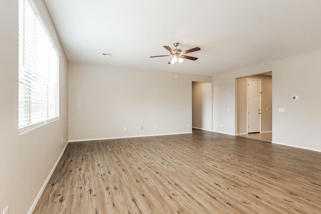 Building Photo - 6114 S 30th Ln
