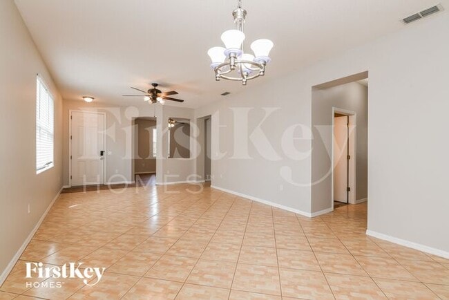 Building Photo - 258 Aster Dr