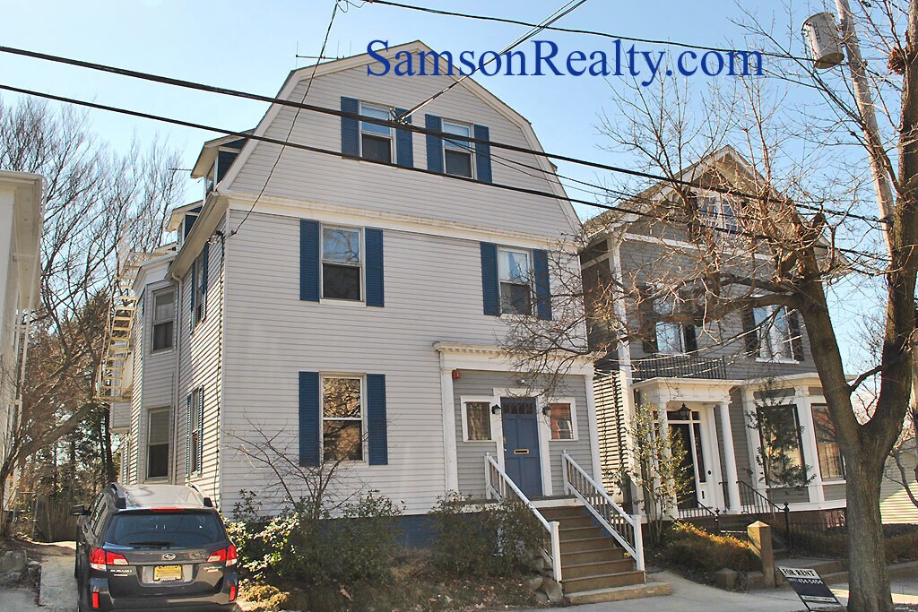111 Bowen St Unit 1, Providence, RI 02906 Condo for Rent in