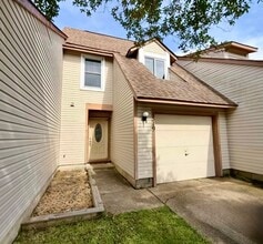 Building Photo - 1519 Sword Dancer Dr