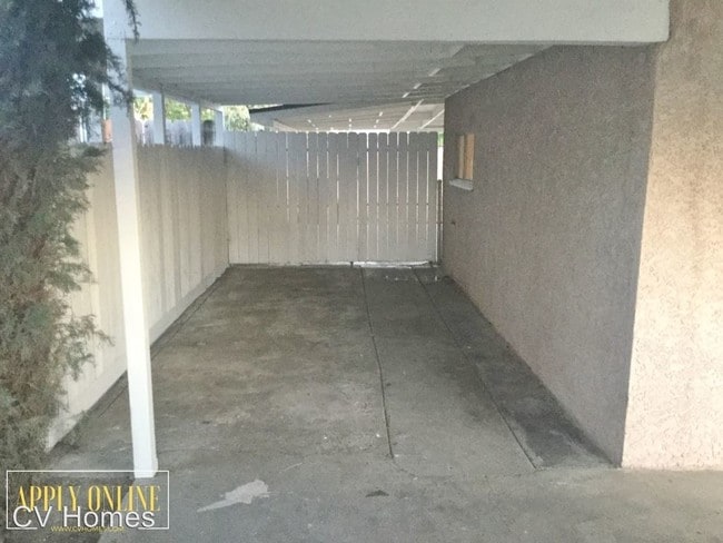 Building Photo - 5 br, 2 bath House - 8729 E Ostler St