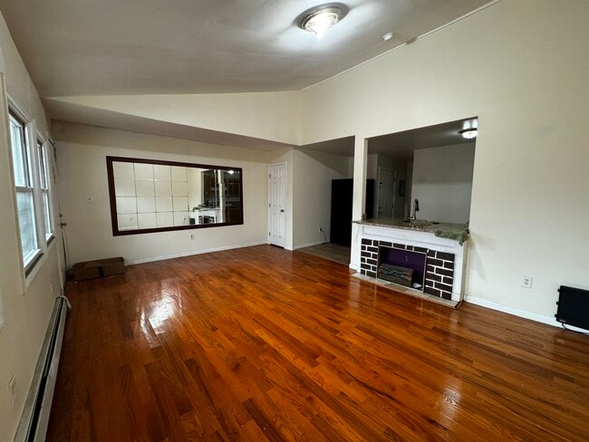 Foto del edificio - 20 DALE Ave