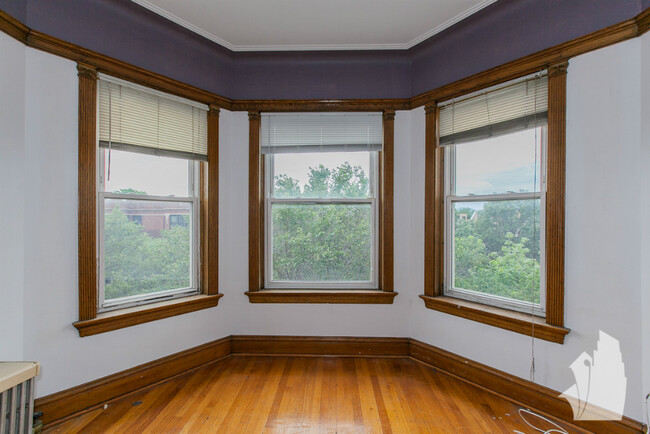 Building Photo - 1210 W Addison St