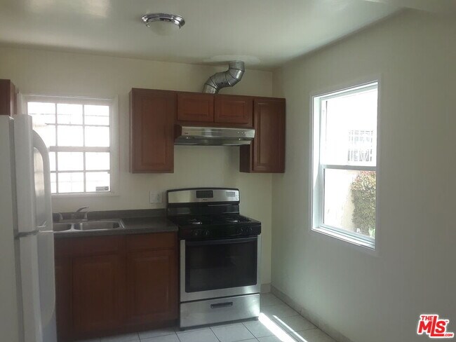 Foto del edificio - 2117 S Marvin Ave