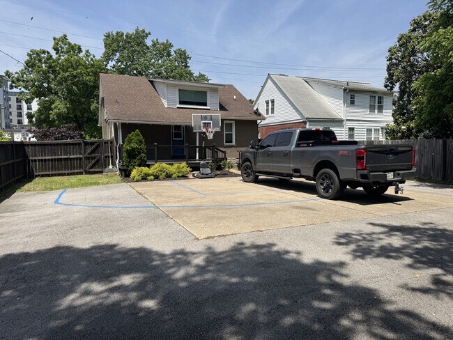 Photo - 1818 Martin St House