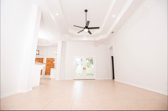 Building Photo - 1616 Sebastian Dr