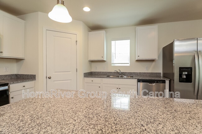 Building Photo - 146 Carriagebrook Cir