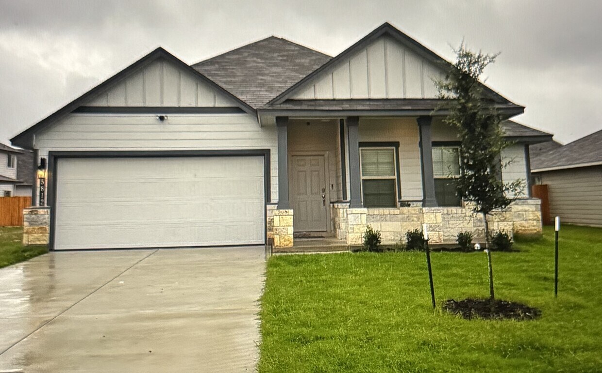 Foto principal - 5812 Foggy Lagoon Dr