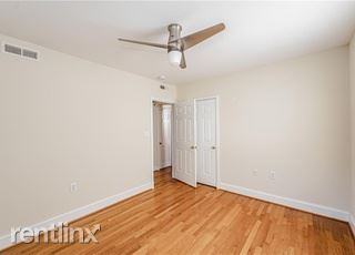 Building Photo - 2 br, 2 bath House - 19 W Locke Ln Unit U3