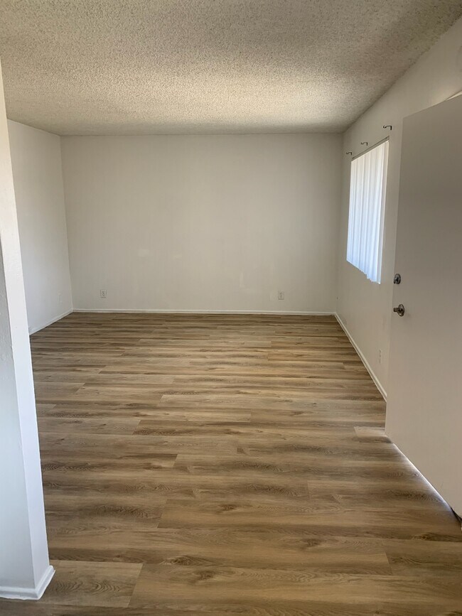 Foto del edificio - 9454 Olive St