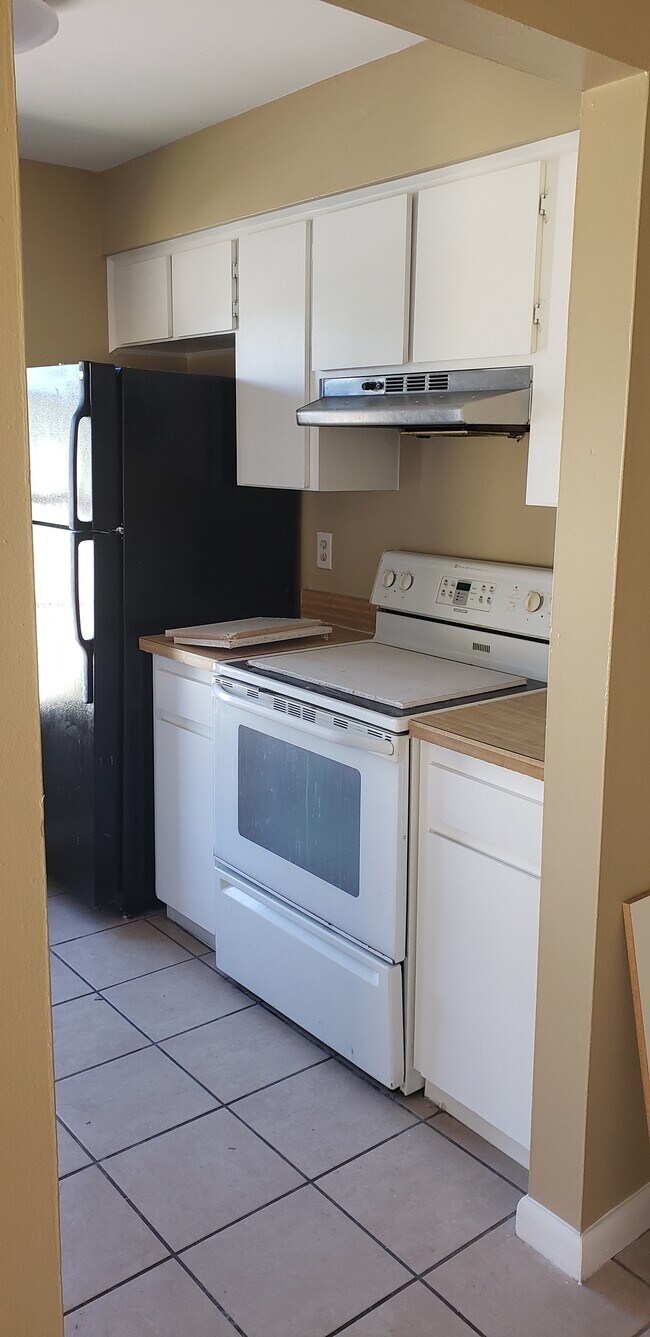 Foto del edificio - 8420 Camden St