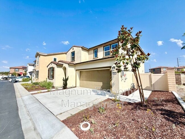 Building Photo - 36980 Camino Spgs Ave