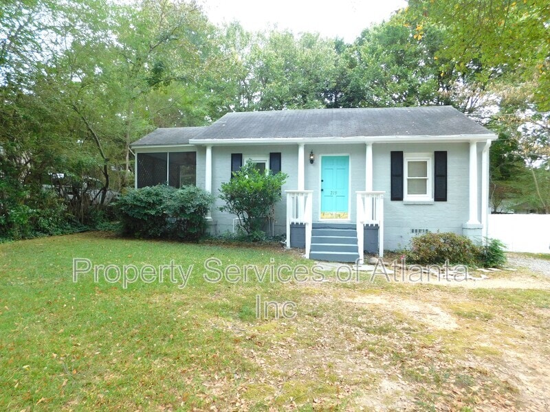 Foto principal - 219 Parkview Dr SE