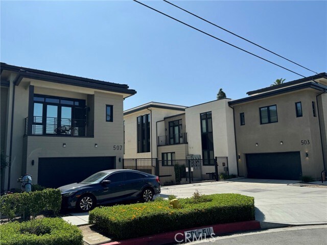 Building Photo - 507 N Santa Anita Ave