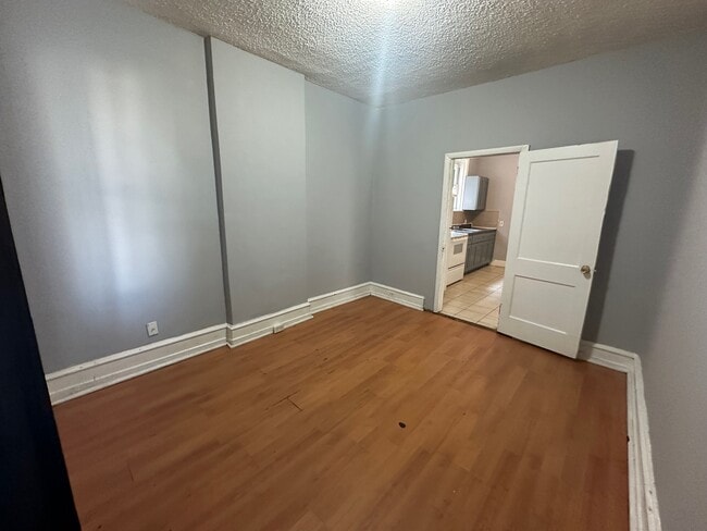 LIVING ROOM - 4243 Salem St