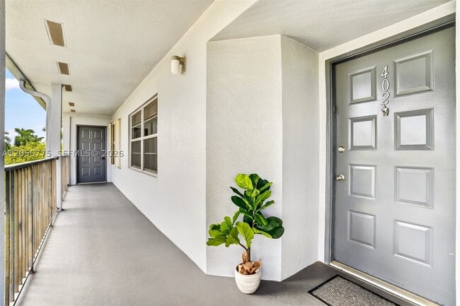 Foto del edificio - 12701 SW 14th St