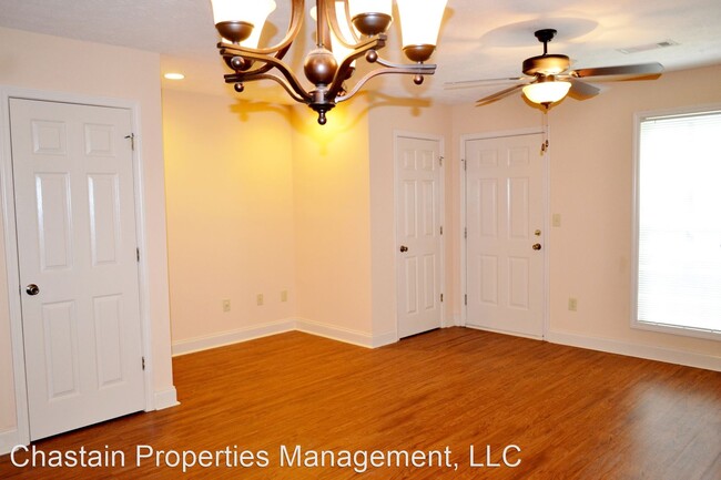 Building Photo - 2 br, 2.5 bath Apartment - 3714 Willis Rd.