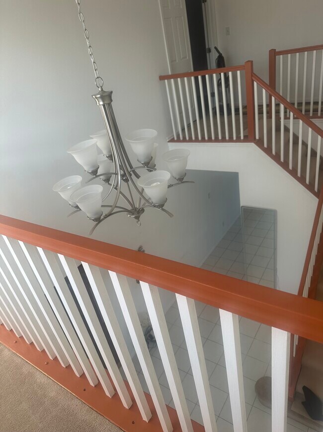 Building Photo - 409 Pewter Ct