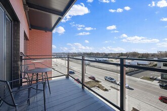 Building Photo - The Common Place Apartments