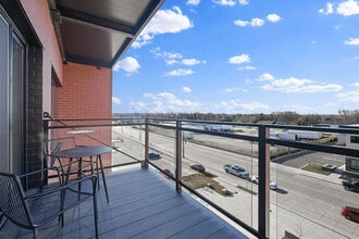 Building Photo - The Common Place Apartments