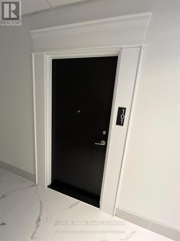 Photo du bâtiment - 1936 Rymal Rd E