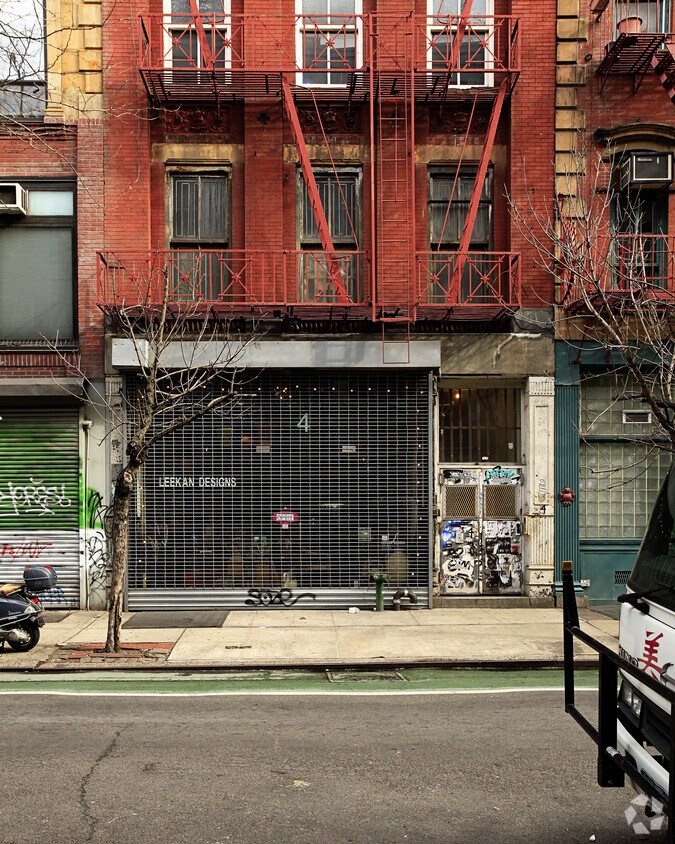 Building Photo - 4 Rivington St