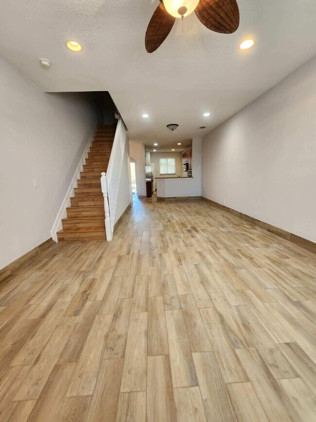 Foto del edificio - 222 Bayfront Dr
