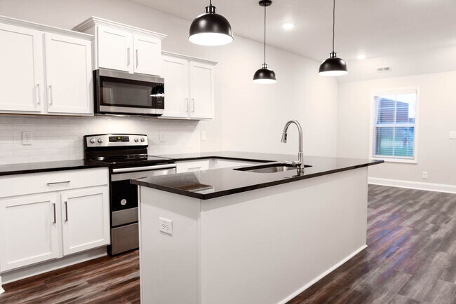 Foto del edificio - 216 Drayton Dr