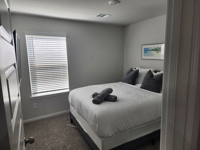 Foto del edificio - 8110 Alpine Bearberry Dr