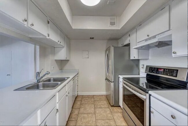 Foto del edificio - 4240 N Longview Ave