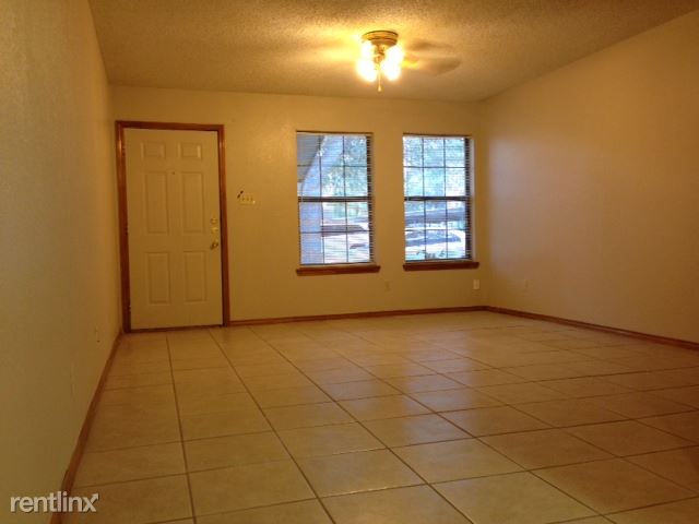 Building Photo - 1075 Rio Rico Rd