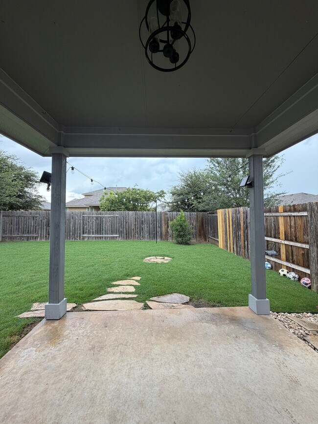 Building Photo - 124 Sage Meadows Dr