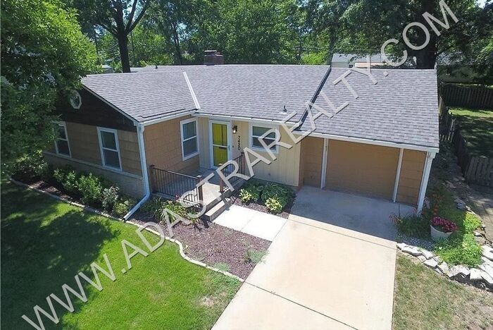 Foto del edificio - Beautiful 3 Bed 1 Bath in Prairie Village-Available in JULY!!