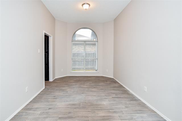 Foto del edificio - 2406 Garden Creek Dr