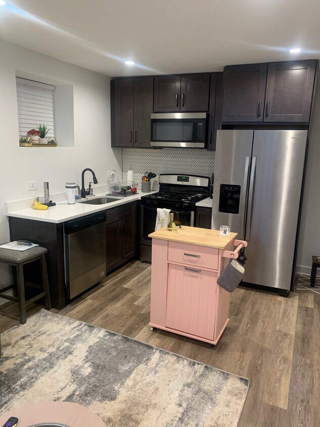 Foto principal - 1842 N Talman Ave