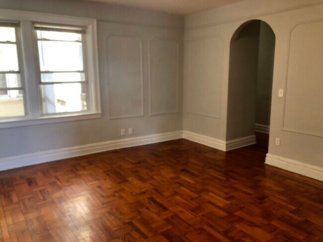 Foto del edificio - 5915 Boulevard E