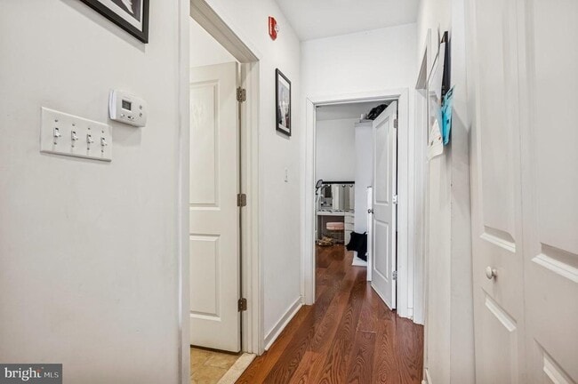 Foto del edificio - 6212 Ridge Ave