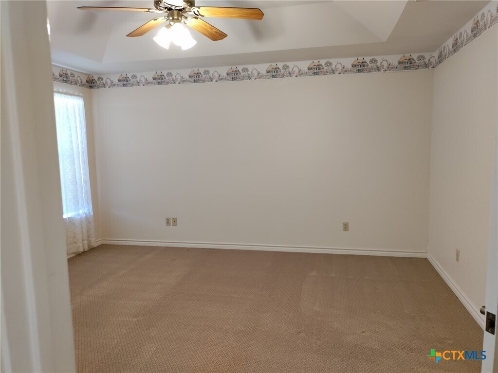 Building Photo - 1530 Eastridge Pkwy