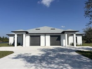 Building Photo - 1151 Oceanic Rd