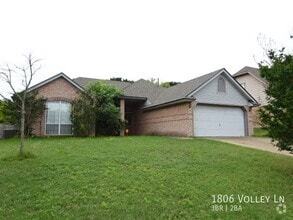 Building Photo - 1806 Volley Ln