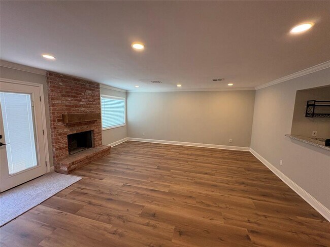 Foto del edificio - 14321 Still Meadow Dr