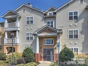 Building Photo - 16423 Golden River Ln